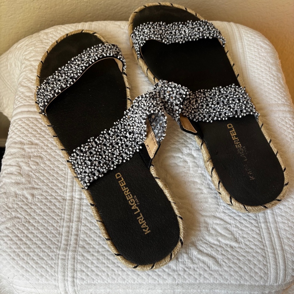Karl Lagerfeld Paris Black/White Nita beaded slides Sandals 8.5M $119 NEW